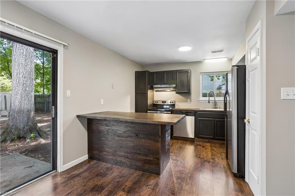 453 Wyn Drive Newport News VA 23608
