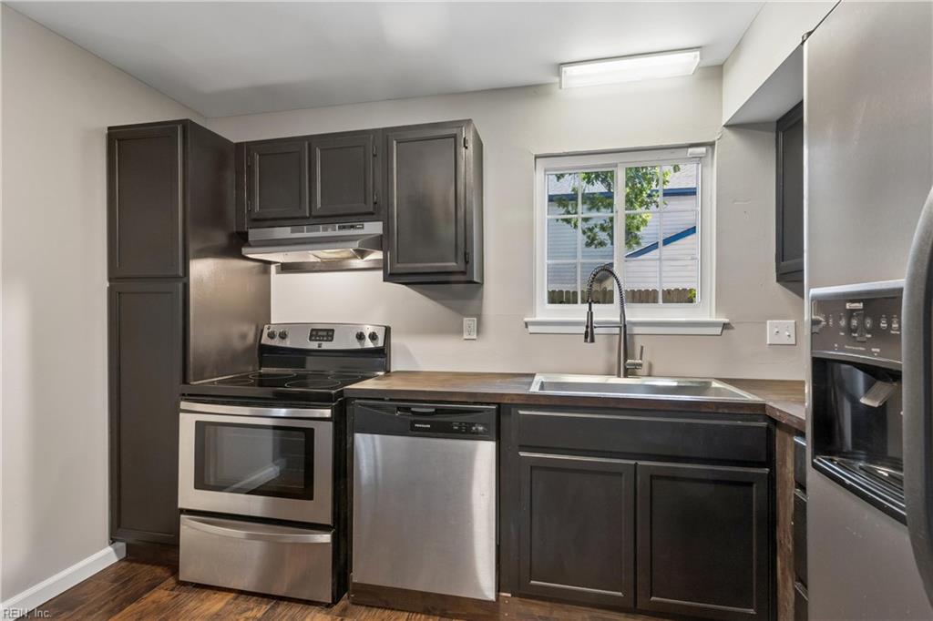 453 Wyn Drive Newport News VA 23608