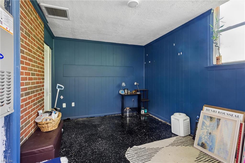 416 Lucas Creek Road Newport News VA 23602