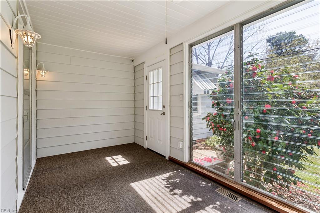 121 Old Railway Road Yorktown VA 23692