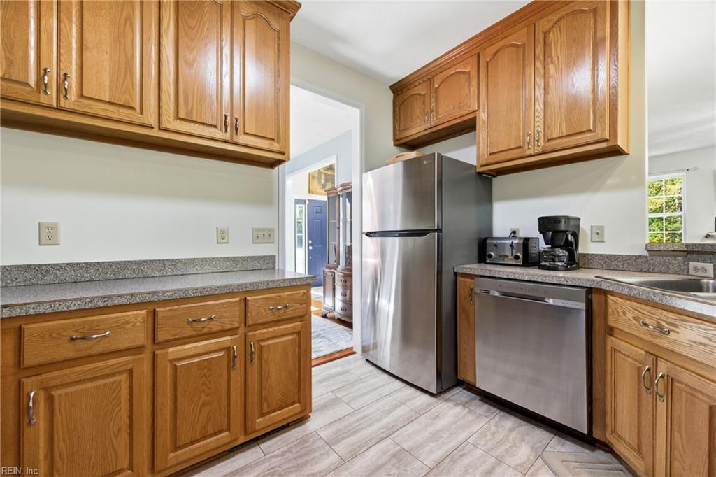 9851 Autumn Woods Lane Gloucester VA 23061