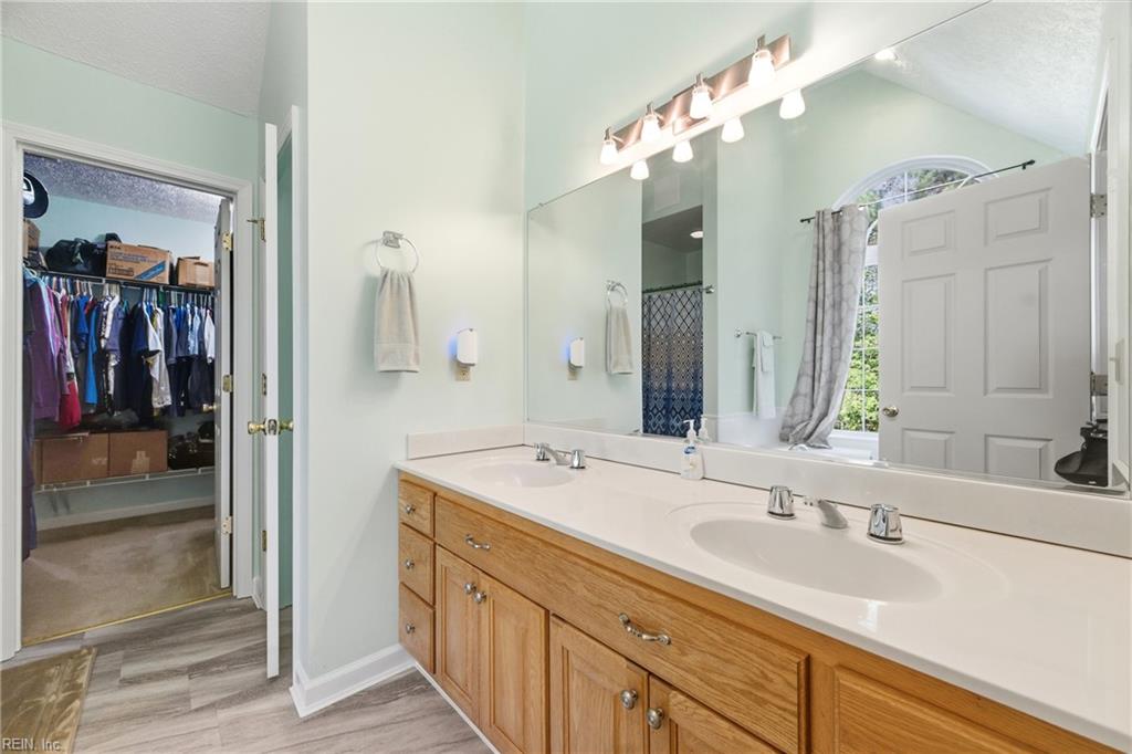 9851 Autumn Woods Lane Gloucester VA 23061