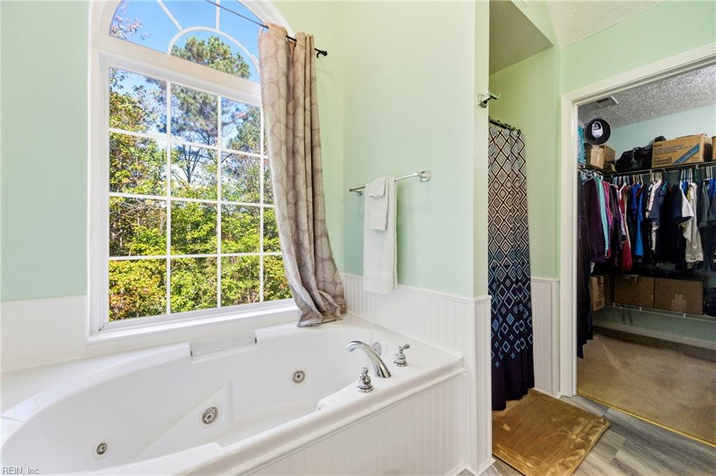 9851 Autumn Woods Lane Gloucester VA 23061