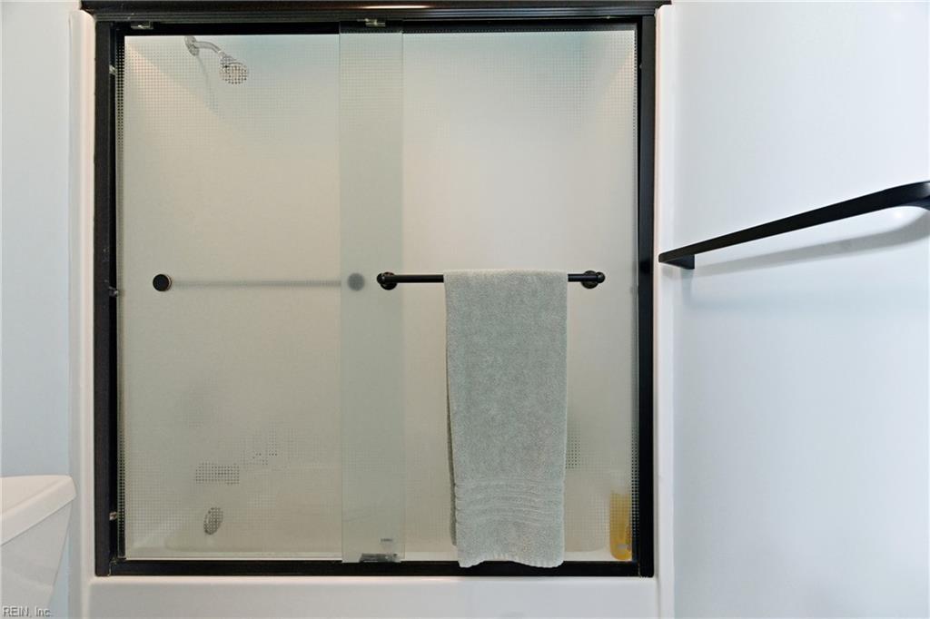 9851 Autumn Woods Lane Gloucester VA 23061