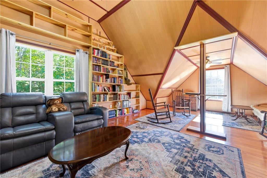 9851 Autumn Woods Lane Gloucester VA 23061