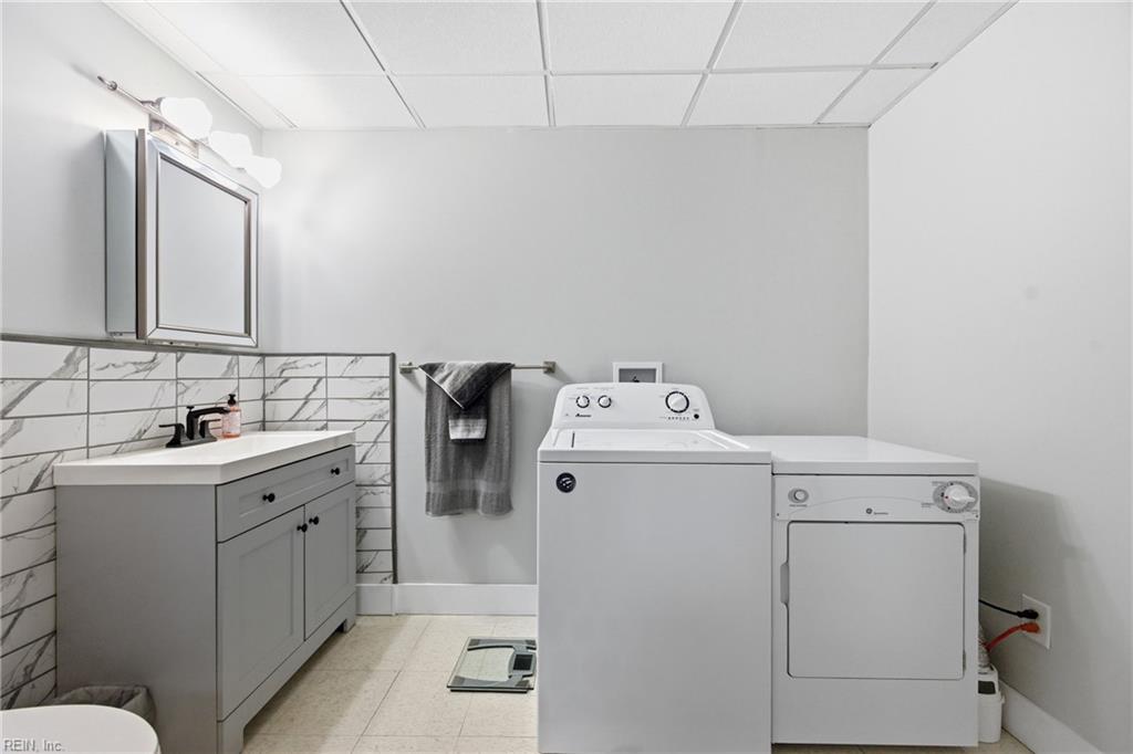 9851 Autumn Woods Lane Gloucester VA 23061