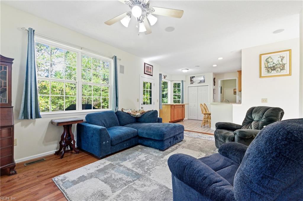 9851 Autumn Woods Lane Gloucester VA 23061