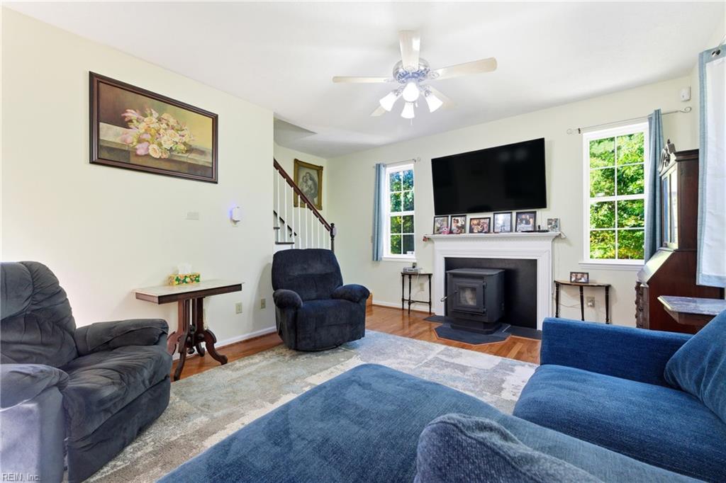 9851 Autumn Woods Lane Gloucester VA 23061