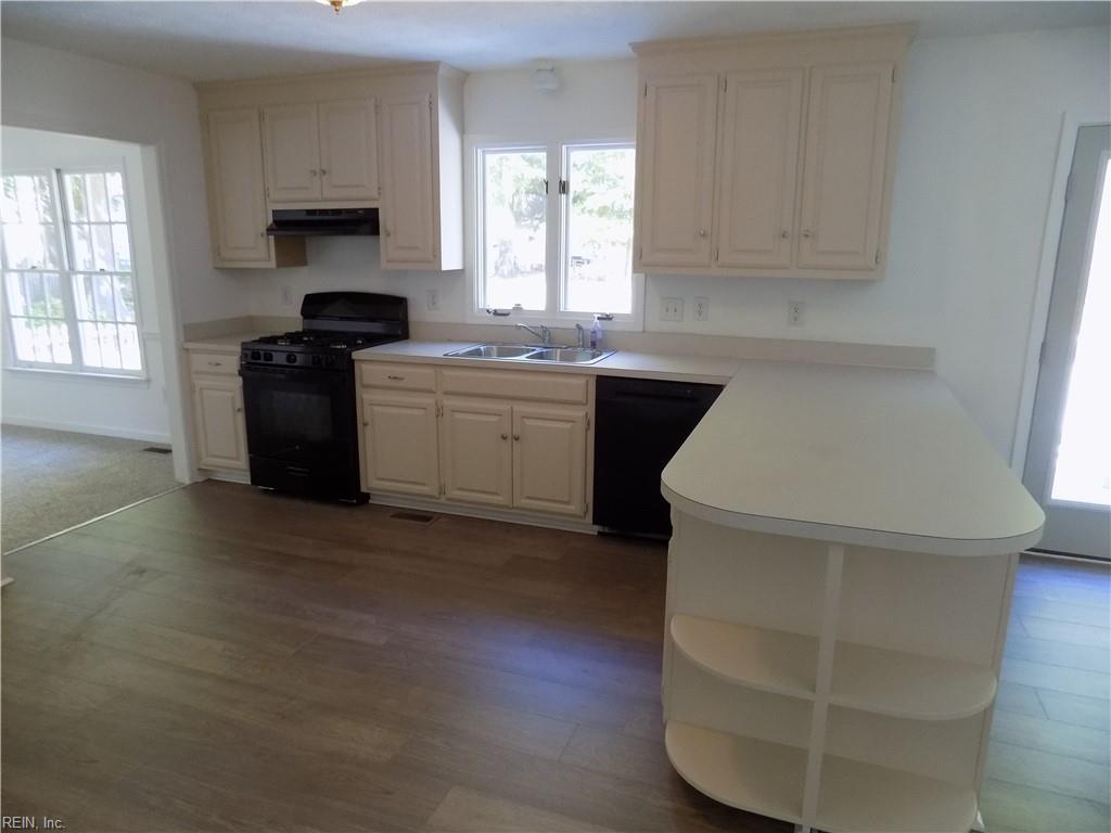 317 Bridge Wood Drive Yorktown VA 23693