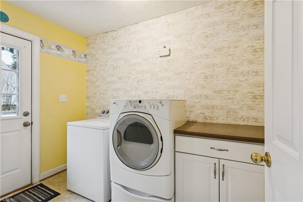 6514 Wyncote Avenue Gloucester VA 23061