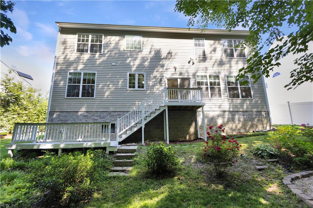 105 Crossing Waters Way Yorktown VA 23690