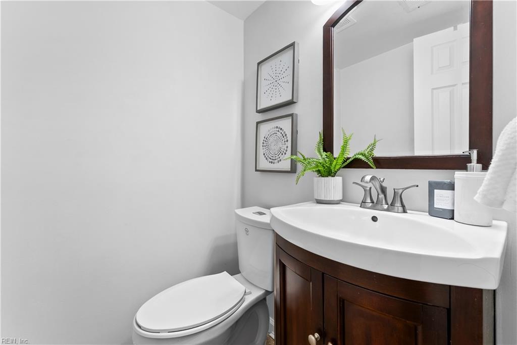 18 Hull Street Newport News VA 23601