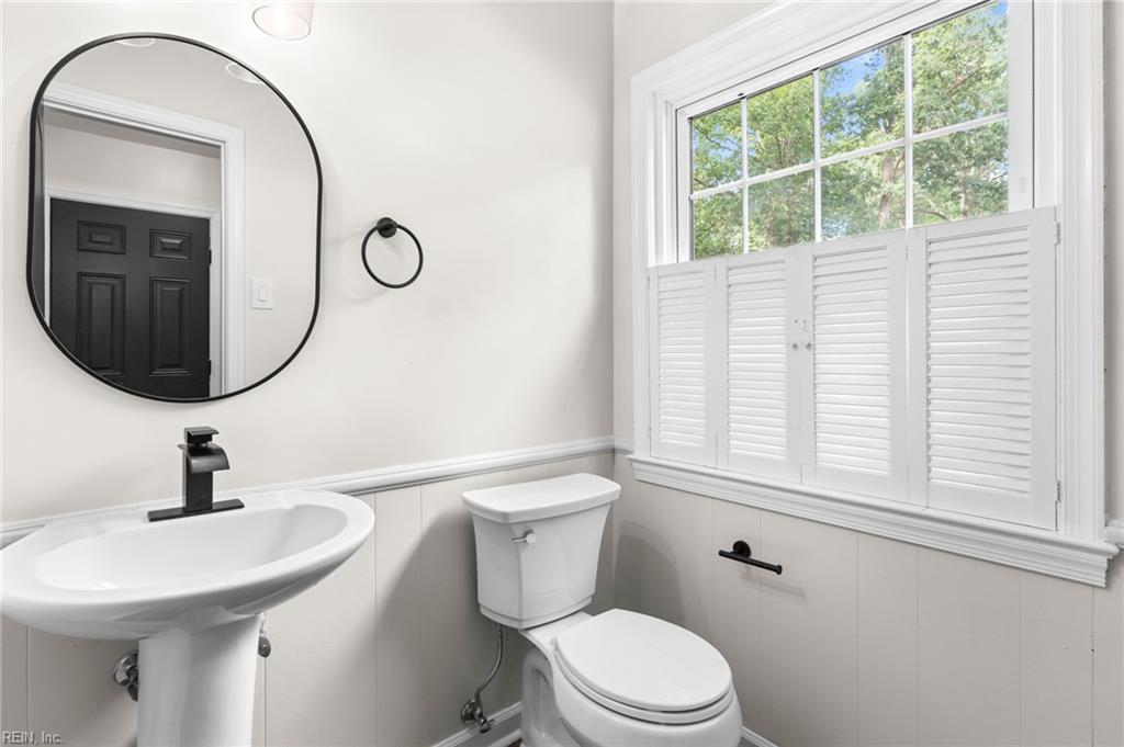 717 Prescott Circle Newport News VA 23602