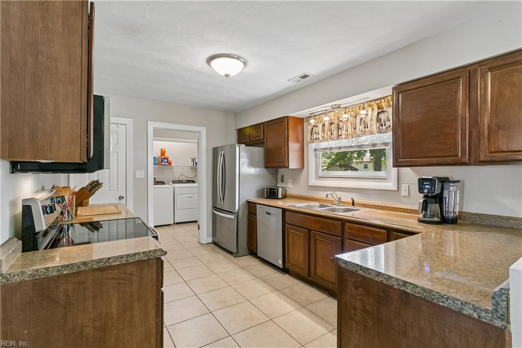 134 Saint Stephens Drive Newport News VA 23602