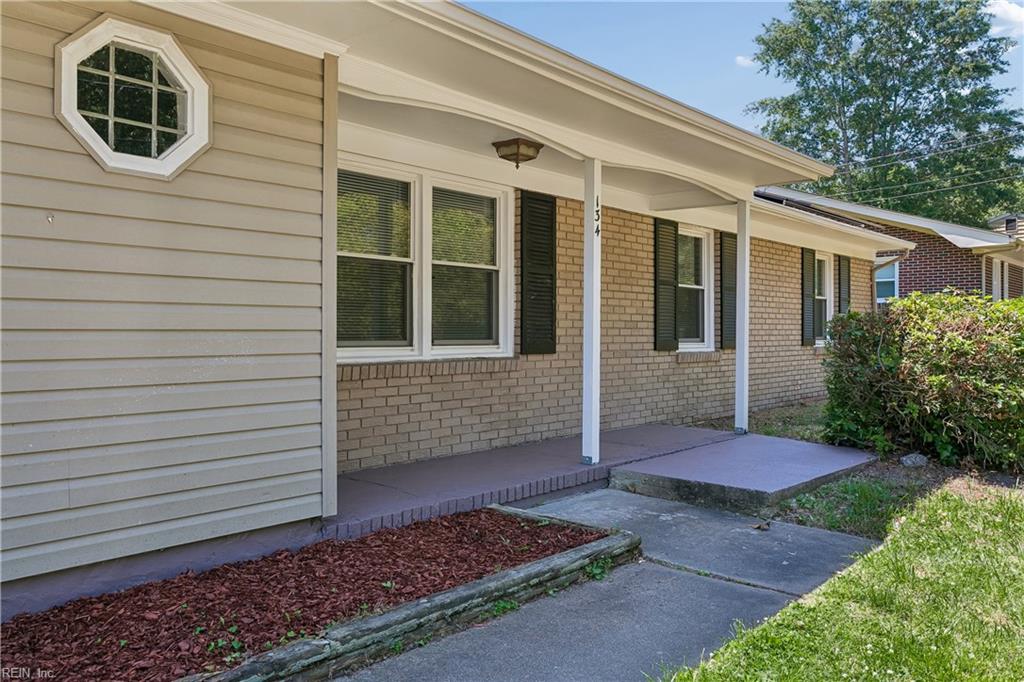 134 Saint Stephens Drive Newport News VA 23602