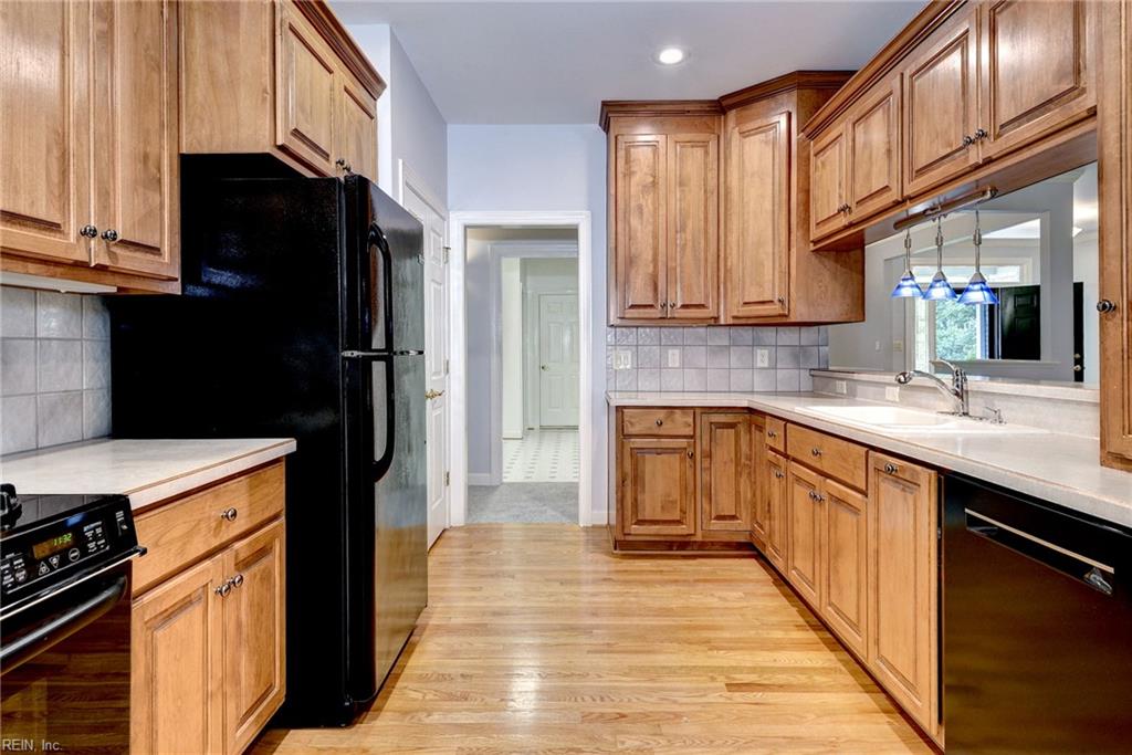 121 Tern Court Yorktown VA 23692