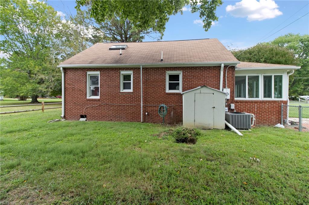 6092 Allmondsville Road Gloucester VA 23061