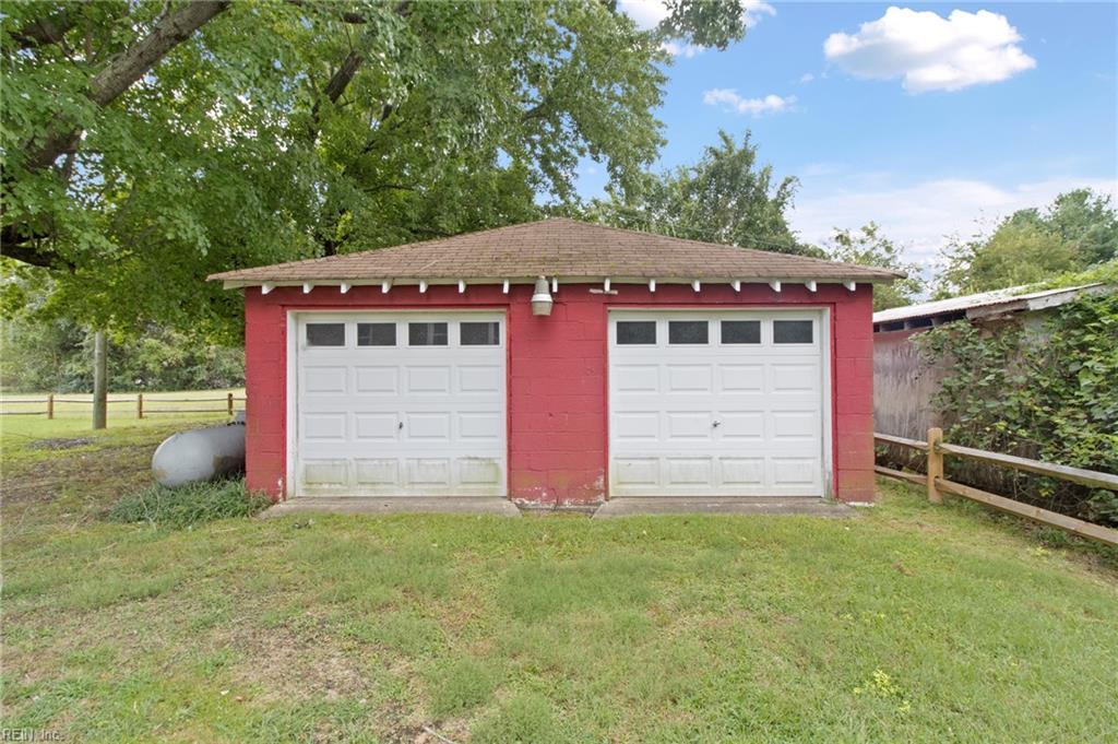 6092 Allmondsville Road Gloucester VA 23061