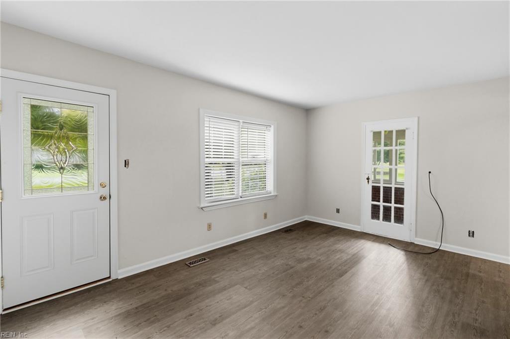 6092 Allmondsville Road Gloucester VA 23061