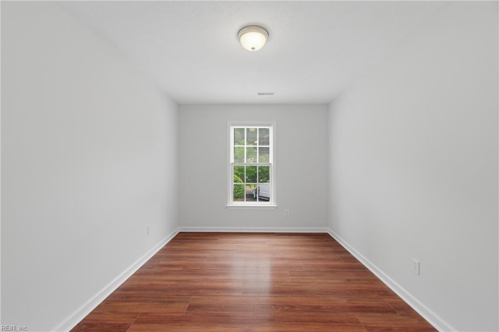 821 Lancaster Lane Newport News VA 23602