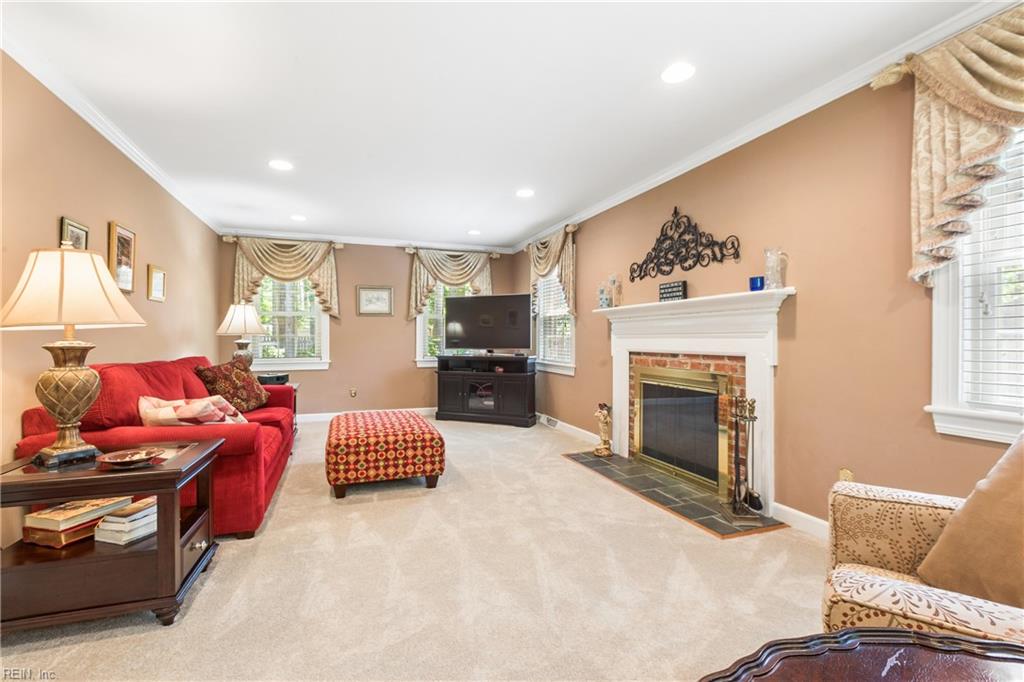 8 Bradford Circle Newport News VA 23602