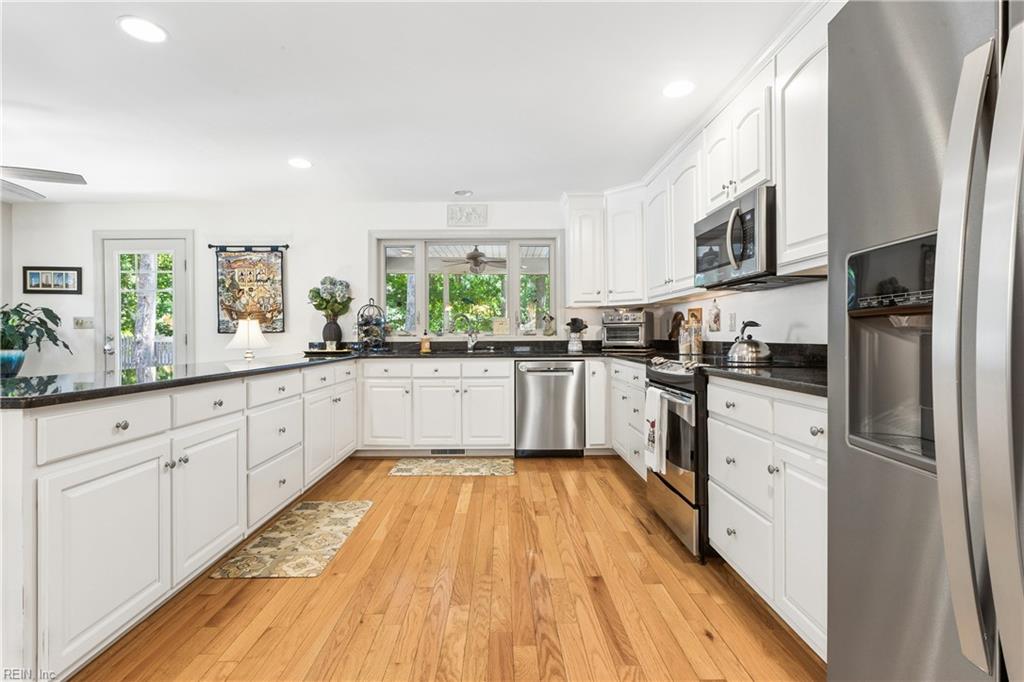 8 Bradford Circle Newport News VA 23602