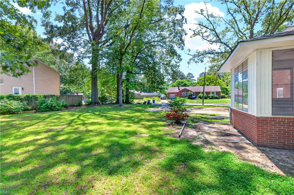 2 Larchmont Crescent Newport News VA 23606