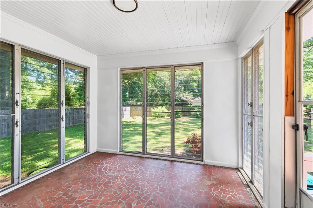 2 Larchmont Crescent Newport News VA 23606