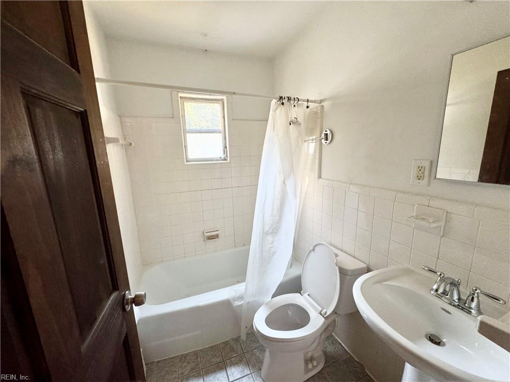 15 Sunset Road Newport News VA 23606