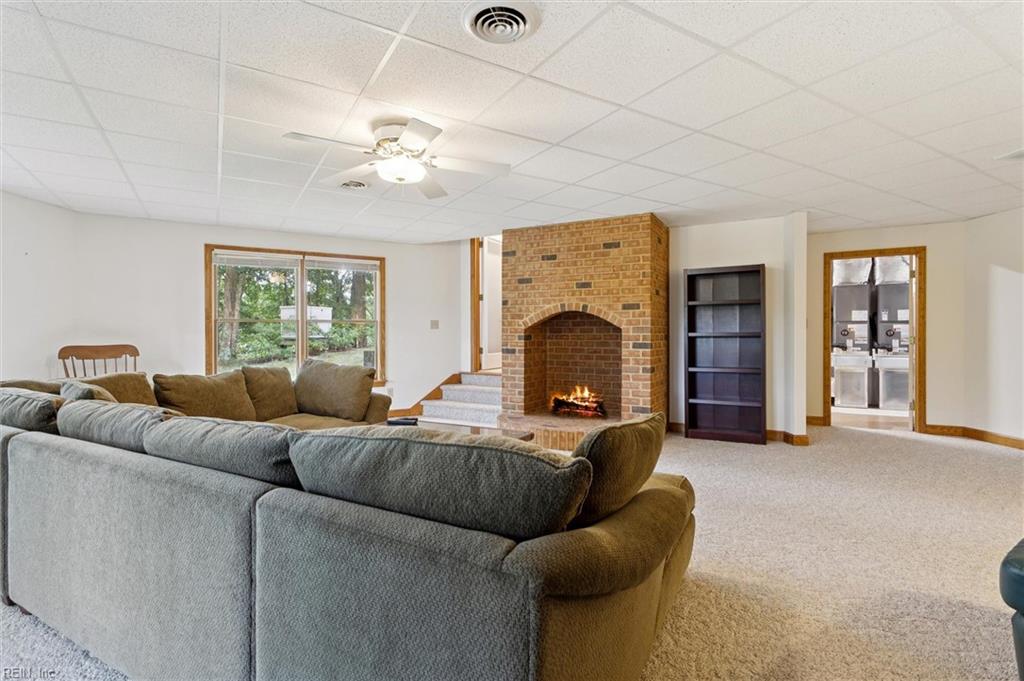 8038 Boxwood Lane Gloucester VA 23061