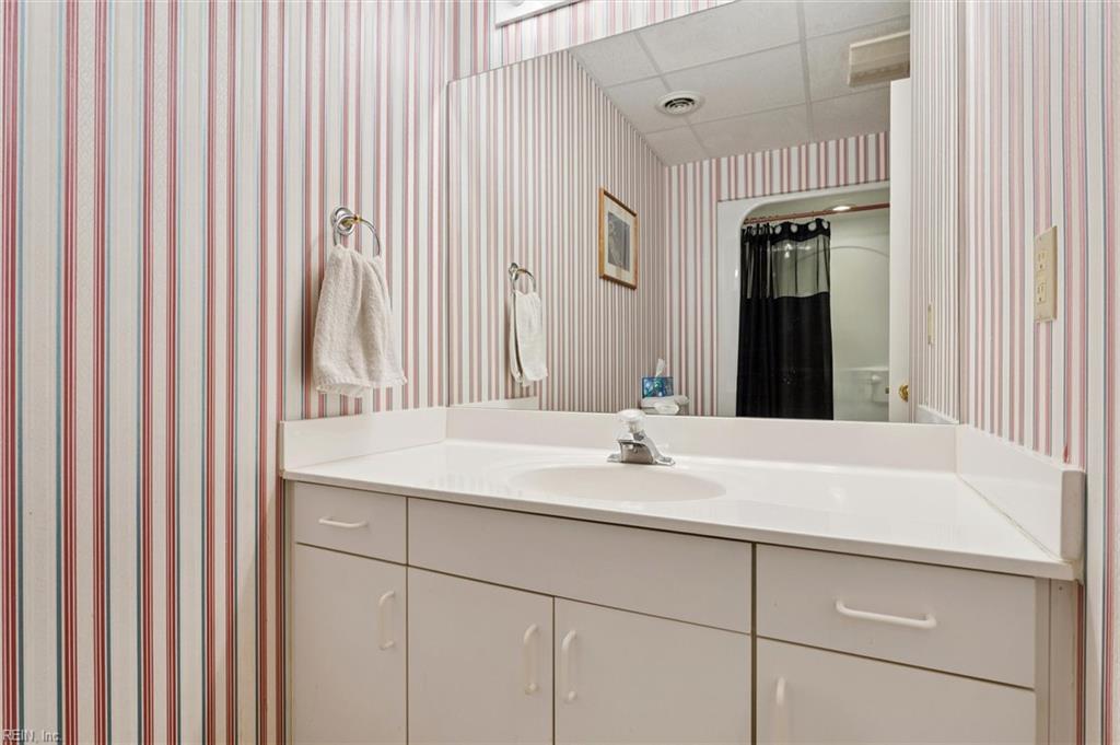 8038 Boxwood Lane Gloucester VA 23061