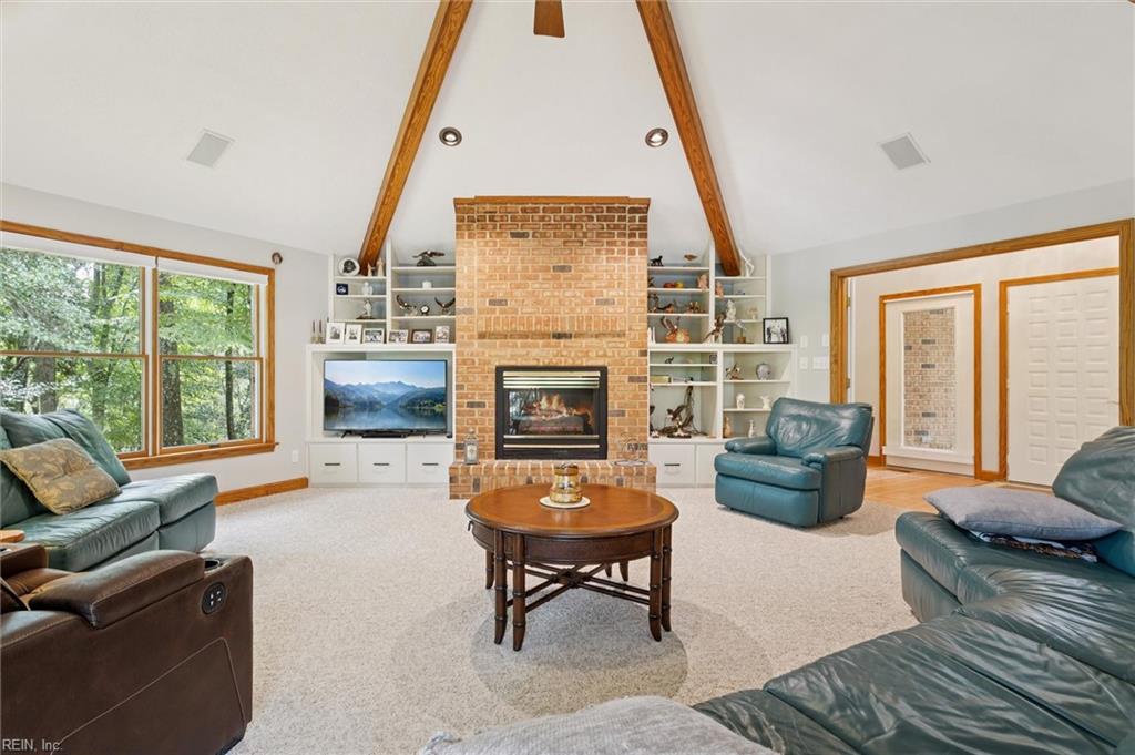 8038 Boxwood Lane Gloucester VA 23061