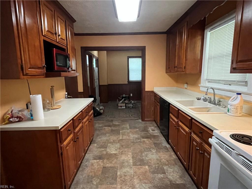 33 Davis Avenue Newport News VA 23601