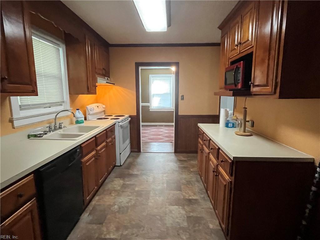 33 Davis Avenue Newport News VA 23601