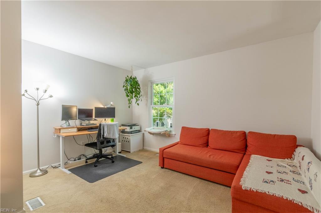 105 Kyle Circle Yorktown VA 23693