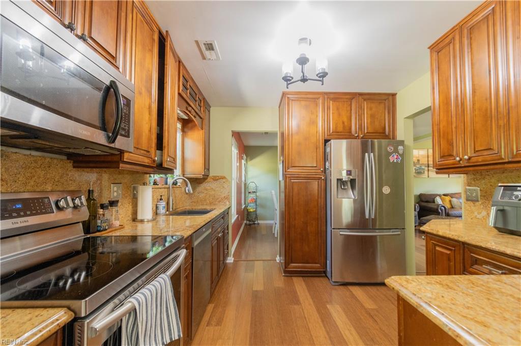 105 Kyle Circle Yorktown VA 23693