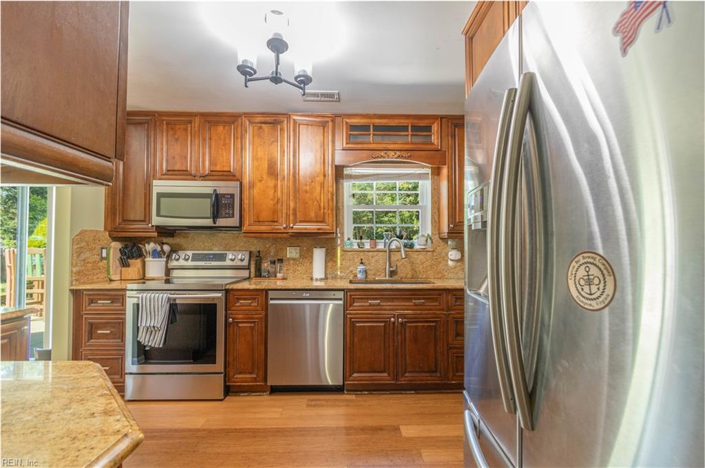 105 Kyle Circle Yorktown VA 23693