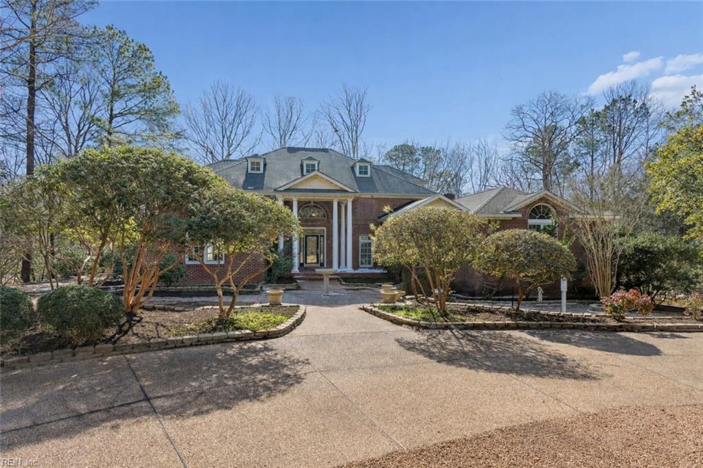 2405 Andre Esteve Williamsburg VA 23185
