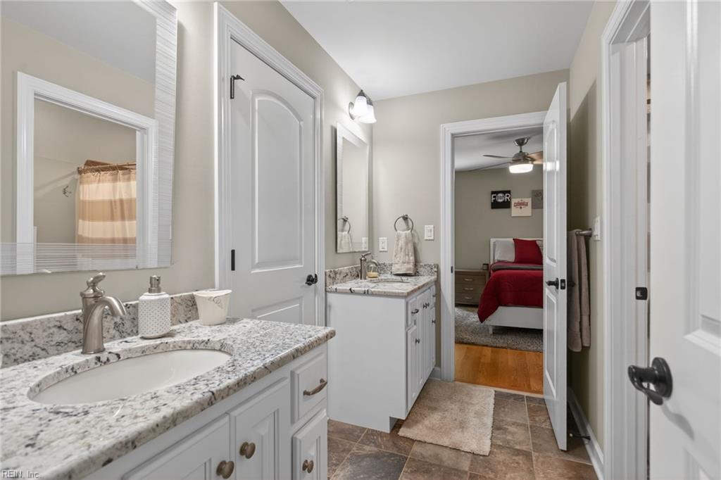 118 Collington Run Yorktown VA 23693