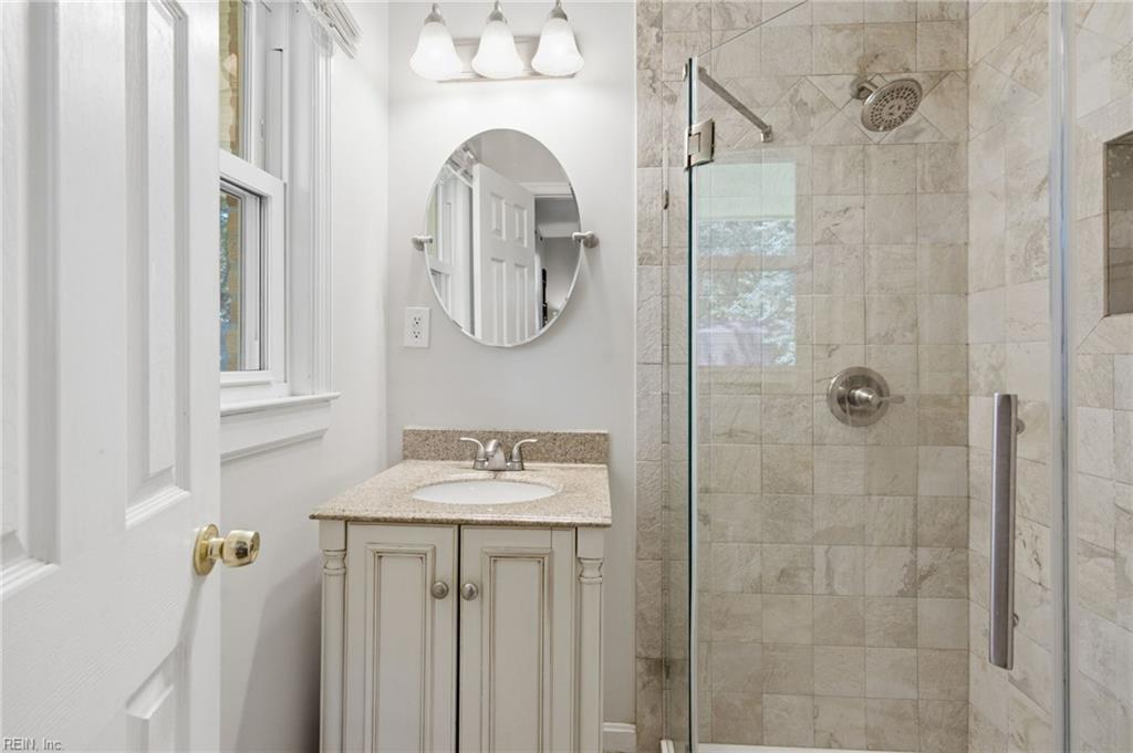 7 Indian Springs Drive Newport News VA 23606