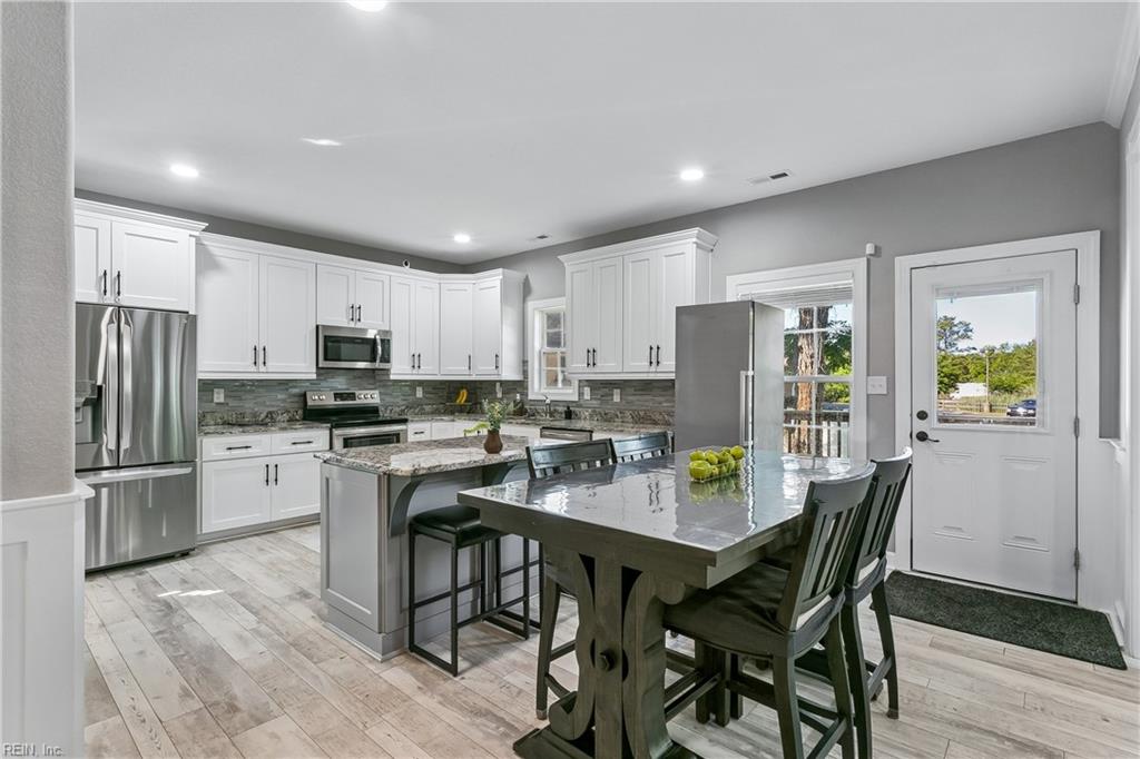 367 Poplar Avenue Newport News VA 23607