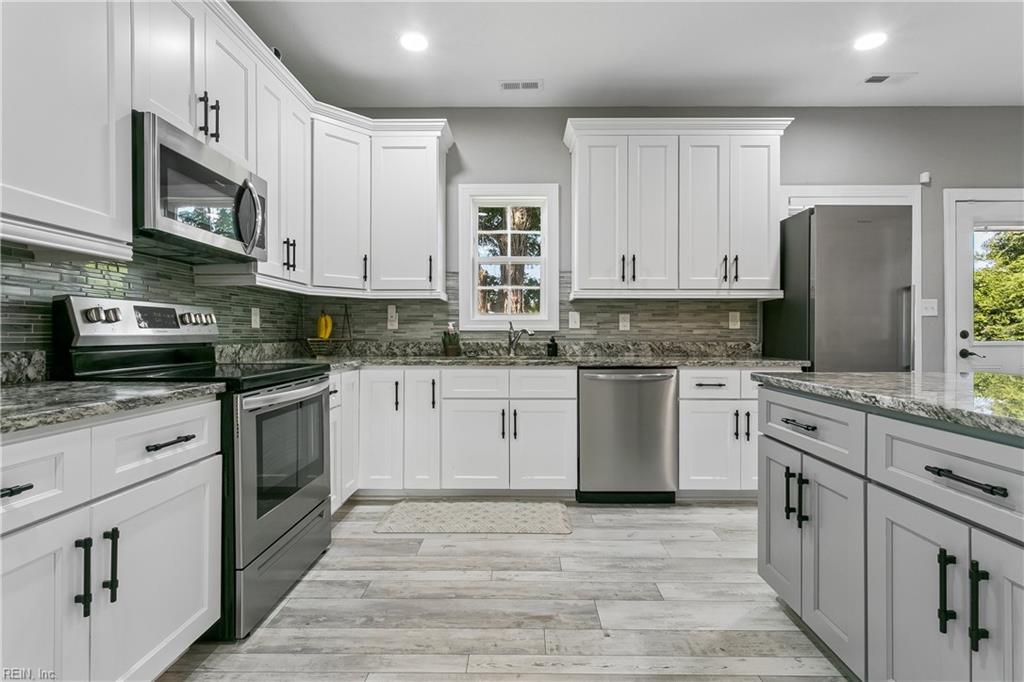 367 Poplar Avenue Newport News VA 23607