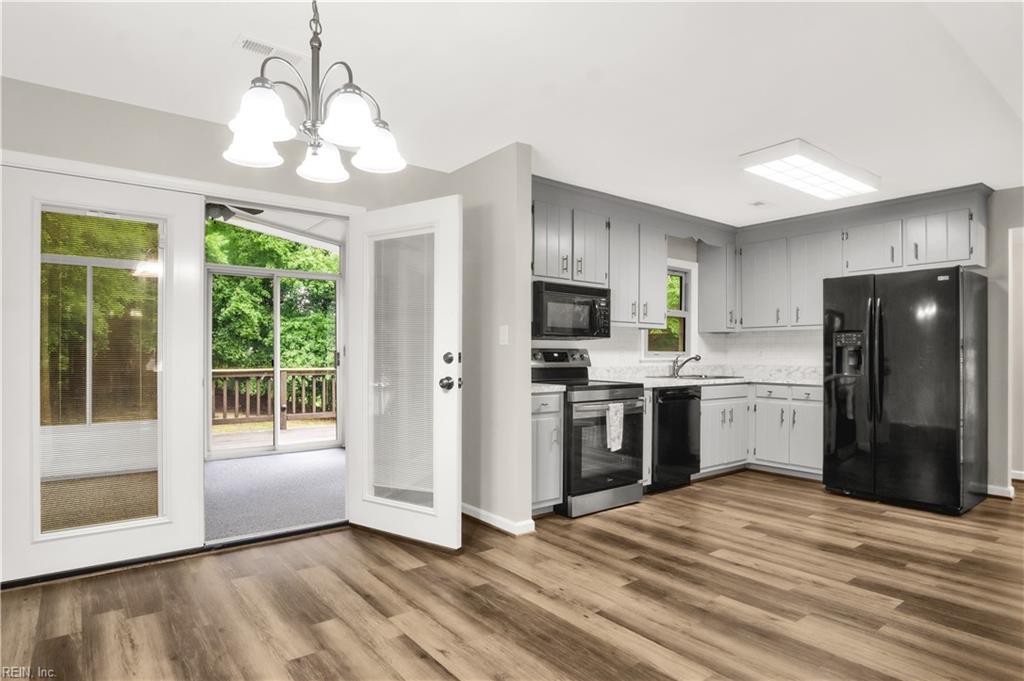 211 Stony Ridge Court Newport News VA 23608