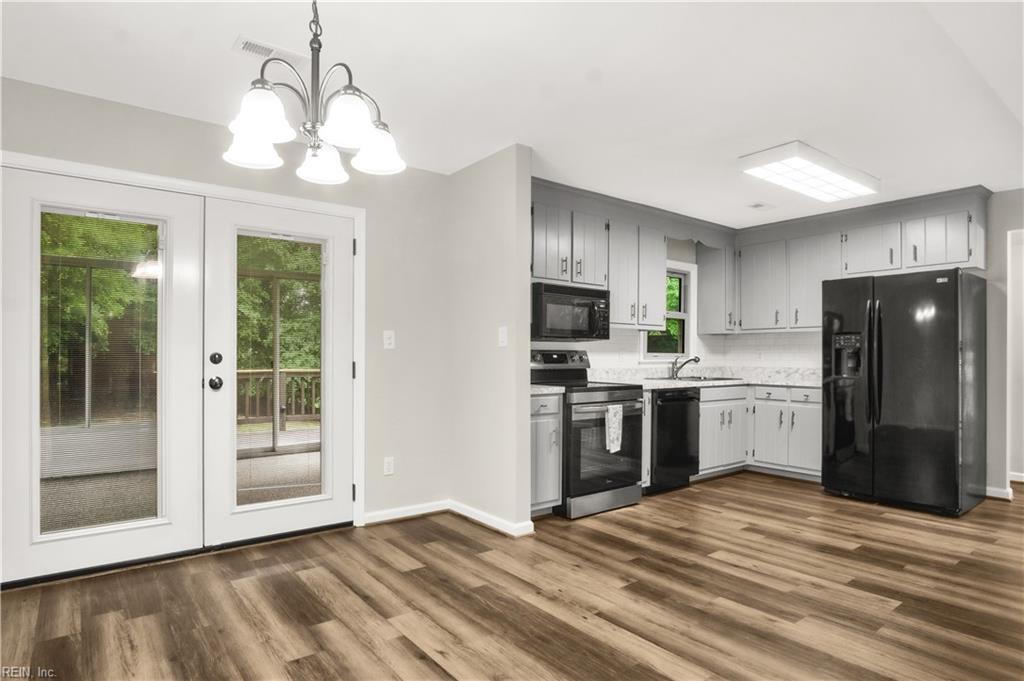 211 Stony Ridge Court Newport News VA 23608