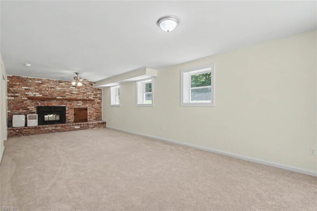 110 Artillery Road Yorktown VA 23692