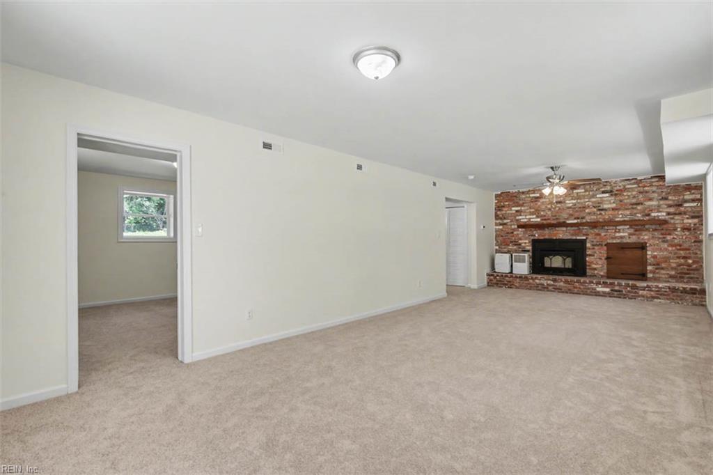 110 Artillery Road Yorktown VA 23692
