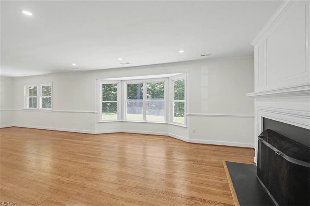 110 Artillery Road Yorktown VA 23692