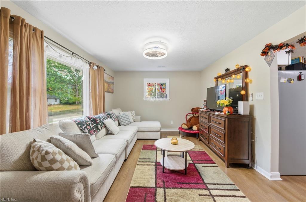 26 Woodhaven Road Newport News VA 23608