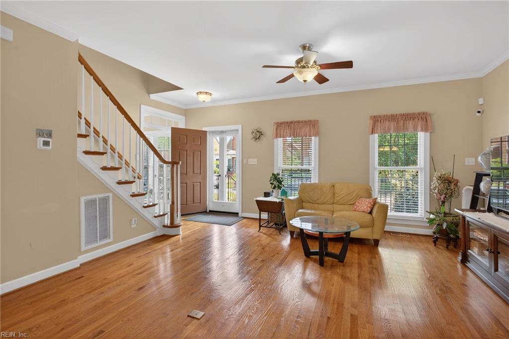 281 T.s. Eliot Street Newport News VA 23606