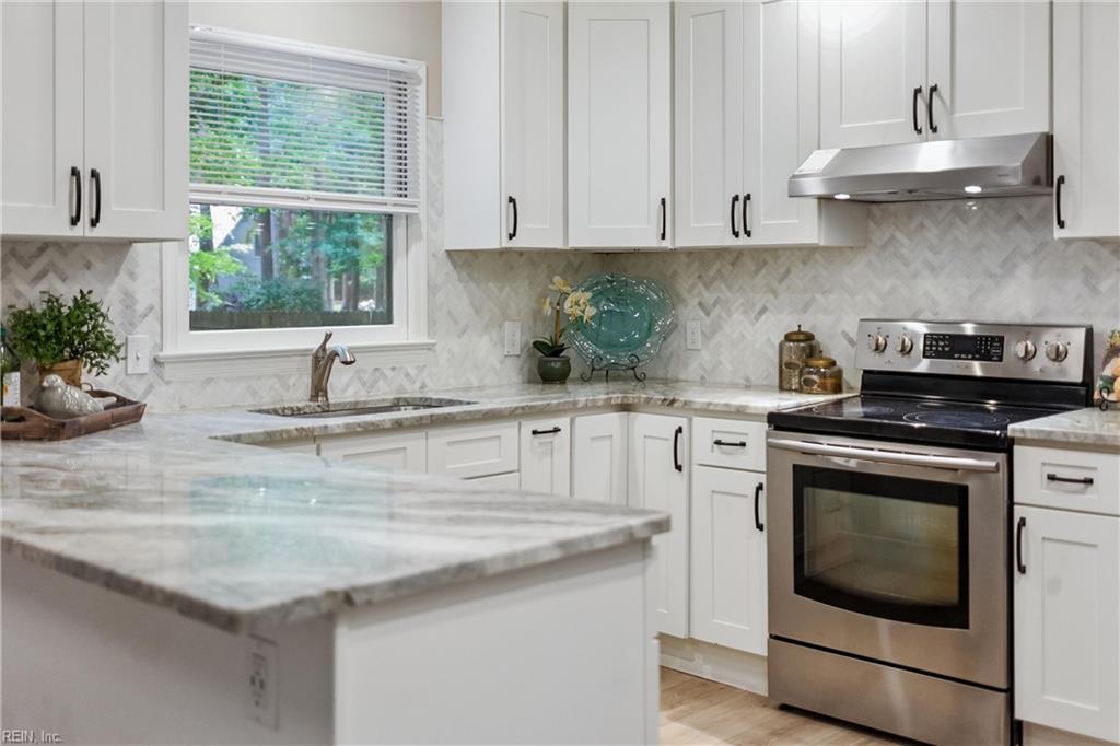 100 Accomac Turning Yorktown VA 23693